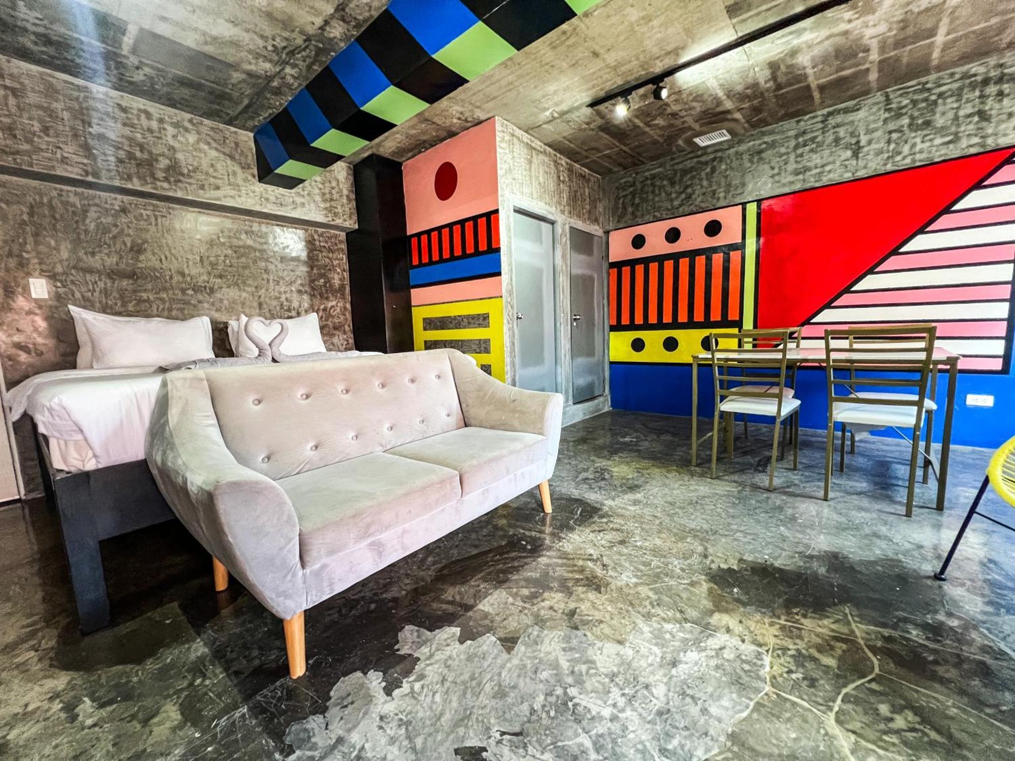 D522 Hostel At Kiener Hills - Near Cebu Airport Lapu-Lapu City Dış mekan fotoğraf