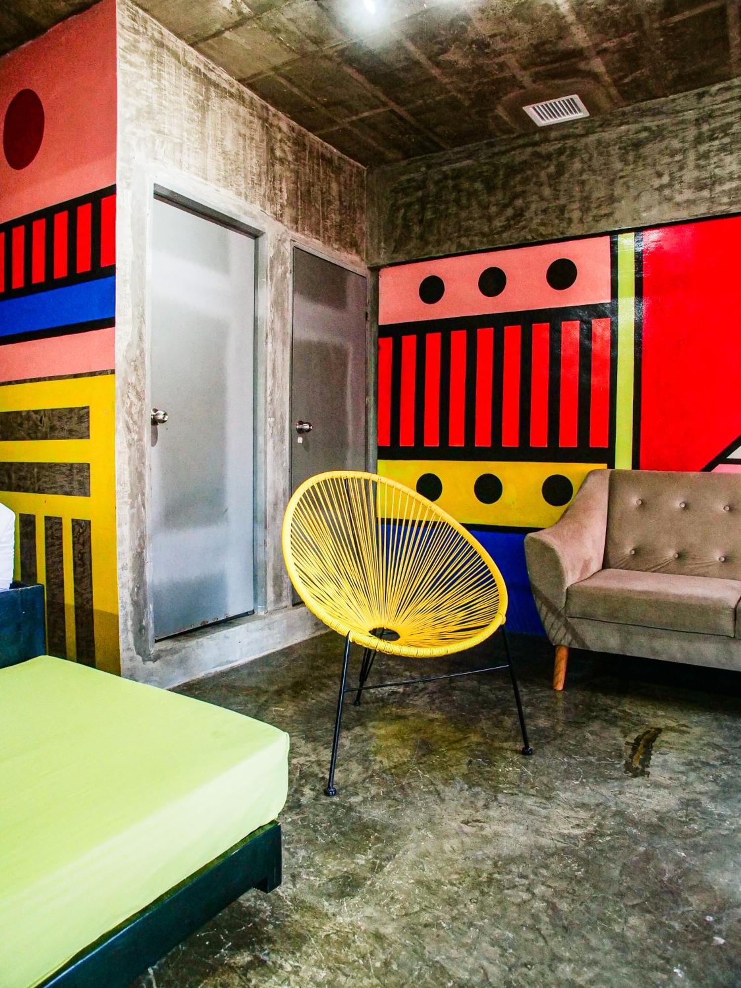 D522 Hostel At Kiener Hills - Near Cebu Airport Lapu-Lapu City Dış mekan fotoğraf